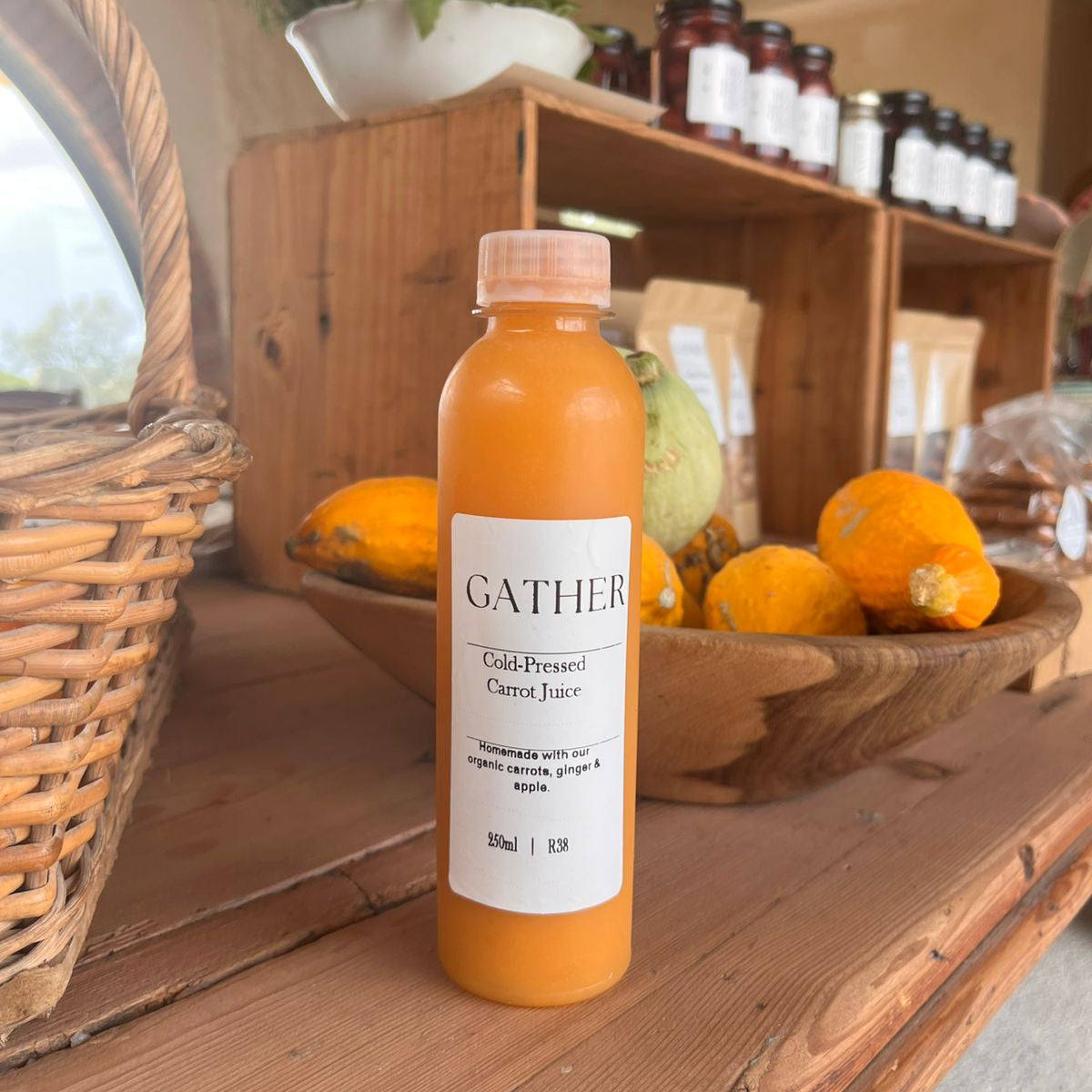 Organic Carrot, apple & ginger juice (Local delivery only)
